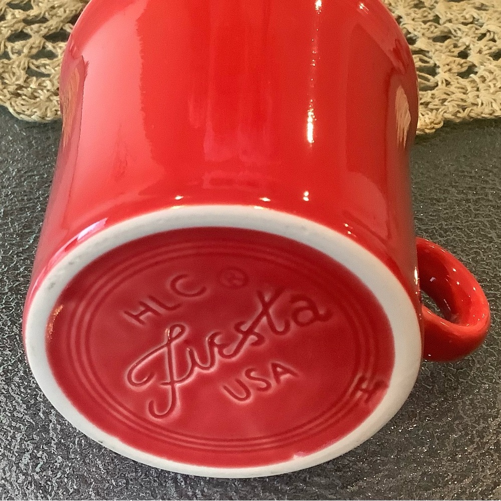 Fiesta / Fiestaware Christmas Luncheon Plate and 2 Scarlet Ring Mugs Like New! - Picture 5 of 6